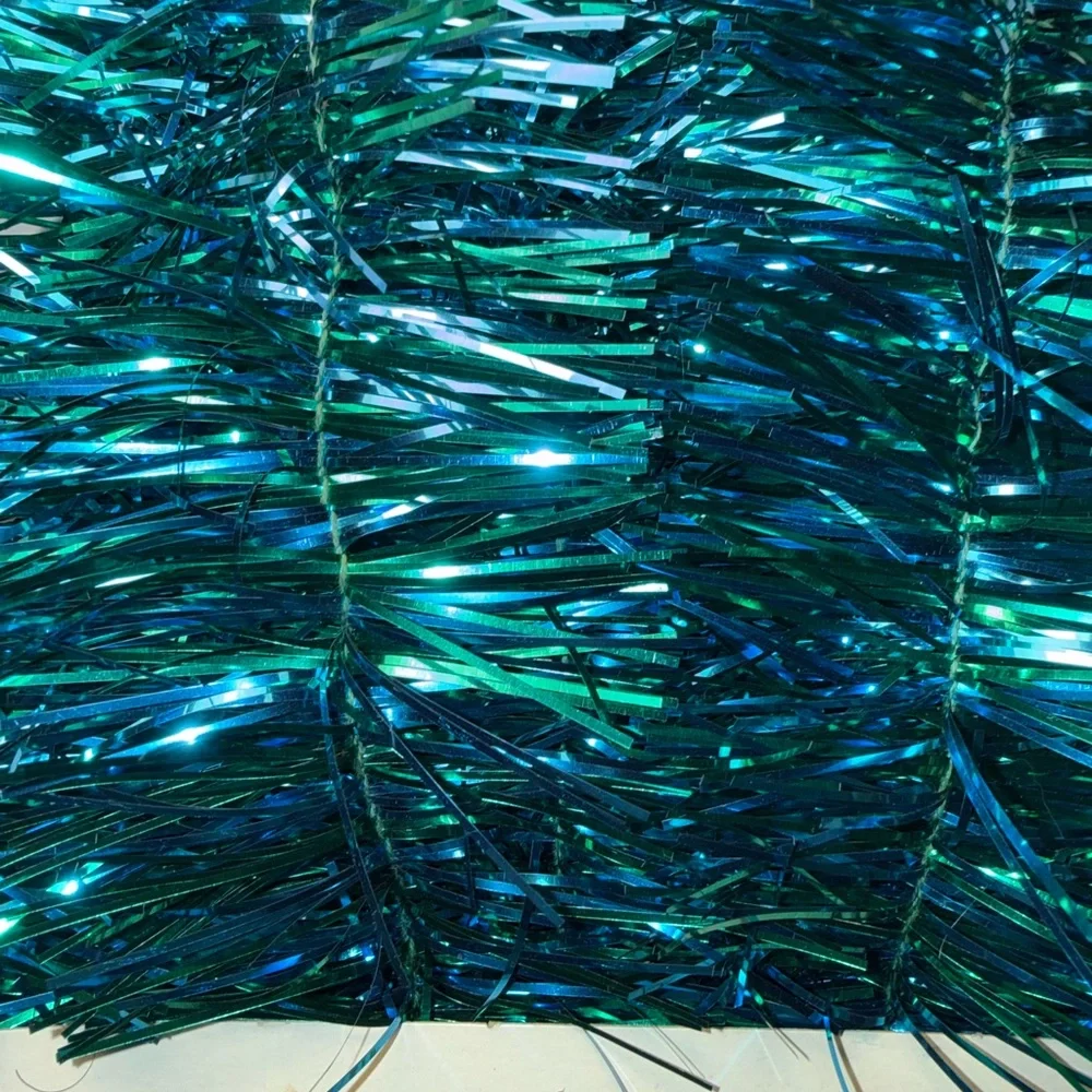 Vintage Tree World Multi-Ply Deluxe Garland